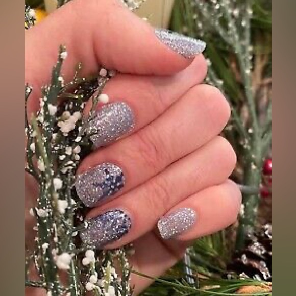 🎉3/$25 Retired Ice Ice Maybe an icy blue snowflake glitter dry nail polish strip - Picture 10 of 12